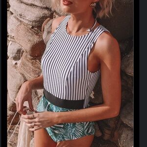 NWT Cupshe Green Leaf Print stripe high neck Swimsuit size medium